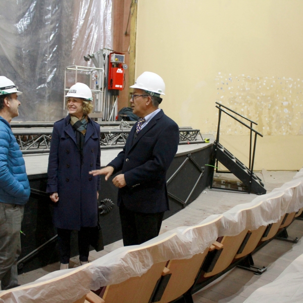 Visita trabajos Teatro Oriente