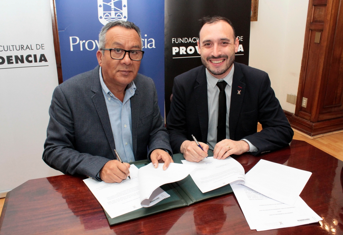 Firma de convenio entre Fundación y USACH