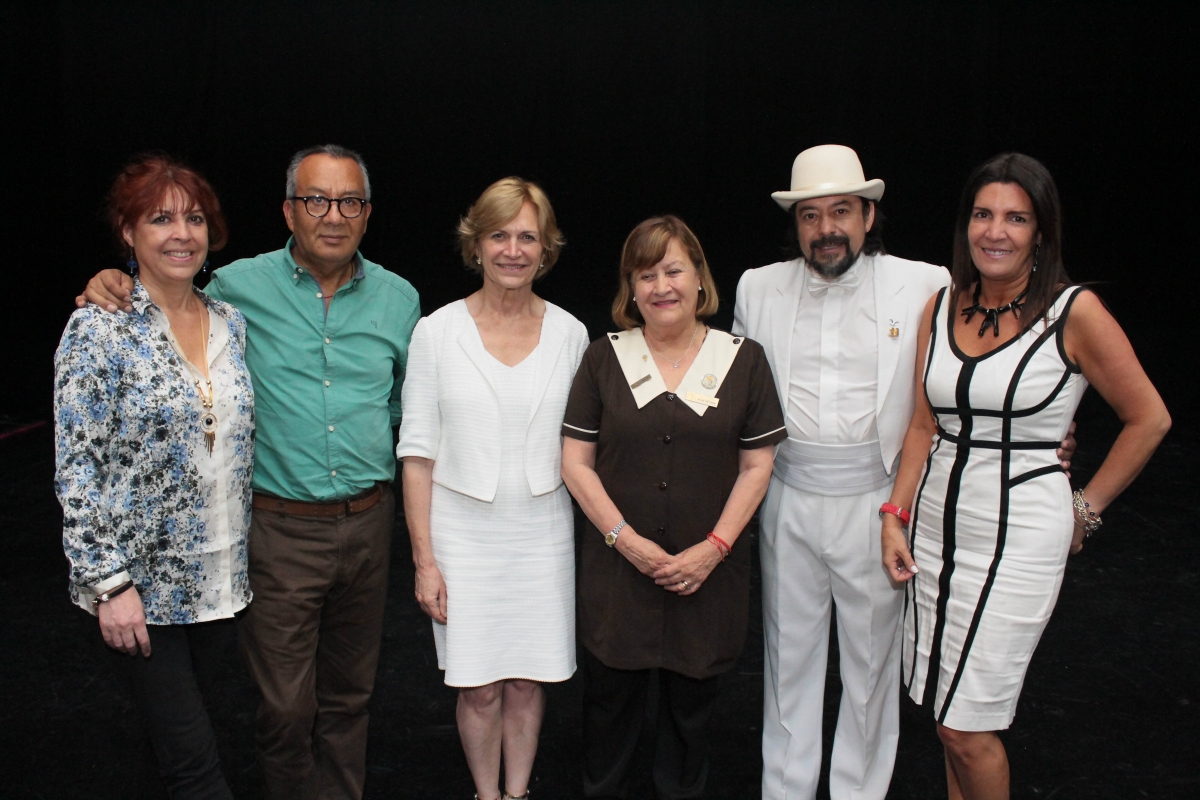 Actividad a beneficio de la labor de la Corporación Oncología Infantil Damas de Café